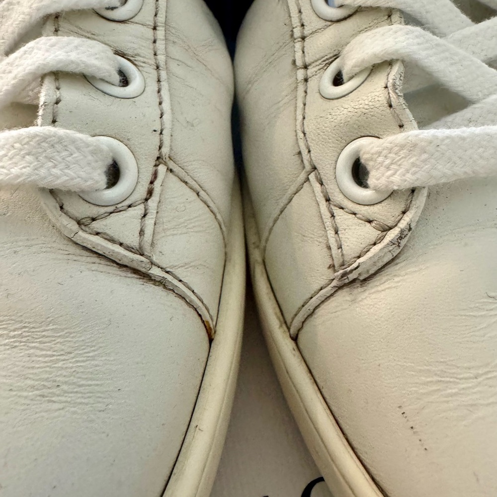 Gucci Women's White and Gold Sneakers - Picture 8 of 15